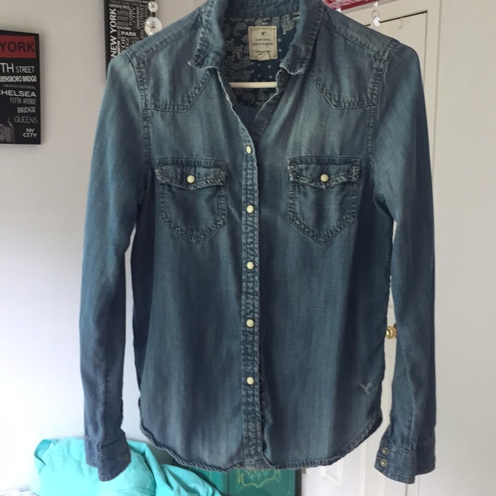 American Eagle jean button down with pearl snaps